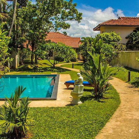 The Lagoon Villa Kurana Katunayaka Bagian luar foto