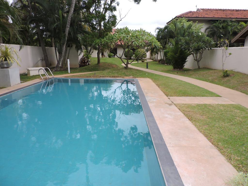 The Lagoon Villa Kurana Katunayaka Bagian luar foto