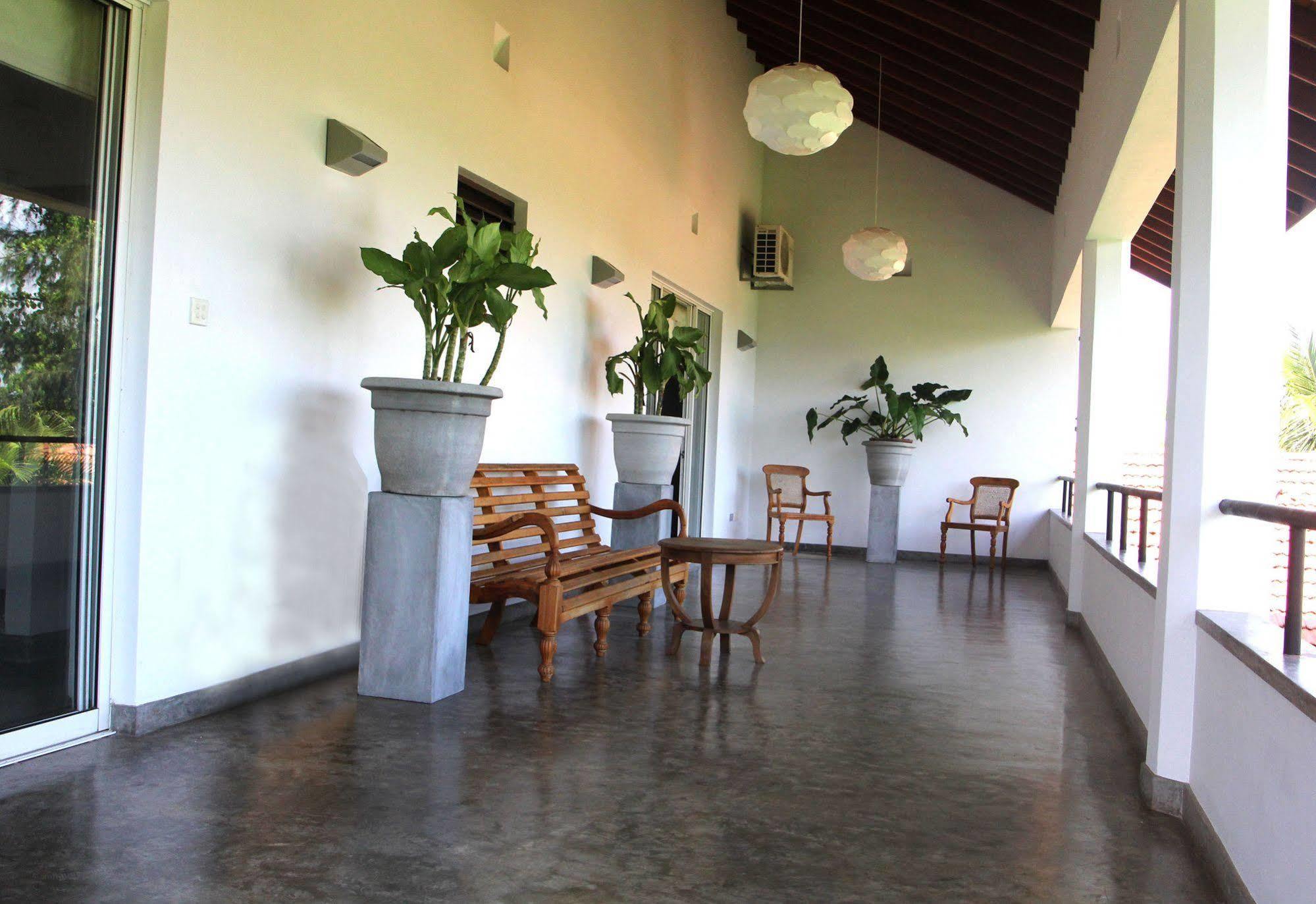 The Lagoon Villa Kurana Katunayaka Bagian luar foto